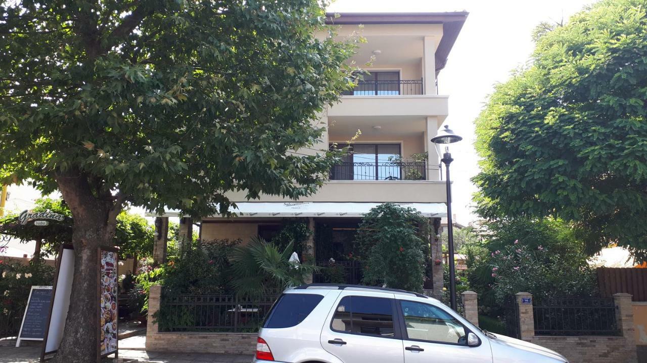 Hotel Gradina à TTchernomorets Extérieur photo